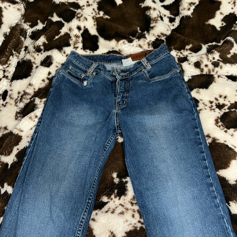 I am selling Lawman western jeans I have had them but never fit into them